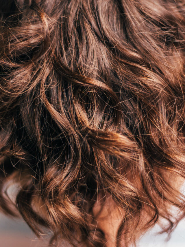 Se laver les cheveux avec le savon d’Alep